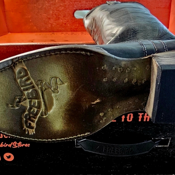 Freebird Wonder leather boots in Olive (New with box) - Picture 8 of 10